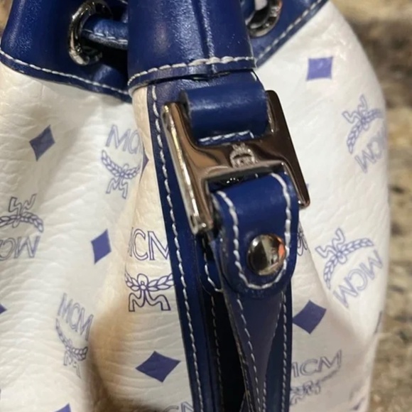 MCM EUC bucket crossbody 🎁 - Picture 4 of 12